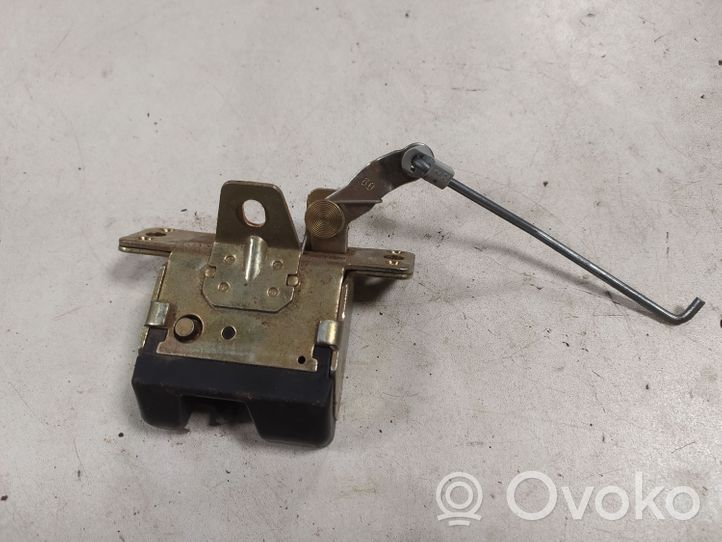 Opel Corsa B Loading door lock 