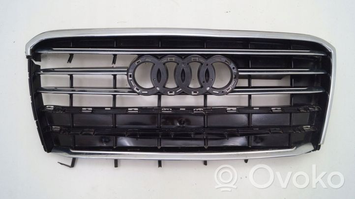 Audi A8 S8 D4 4H Grotelės viršutinės 4H0853651