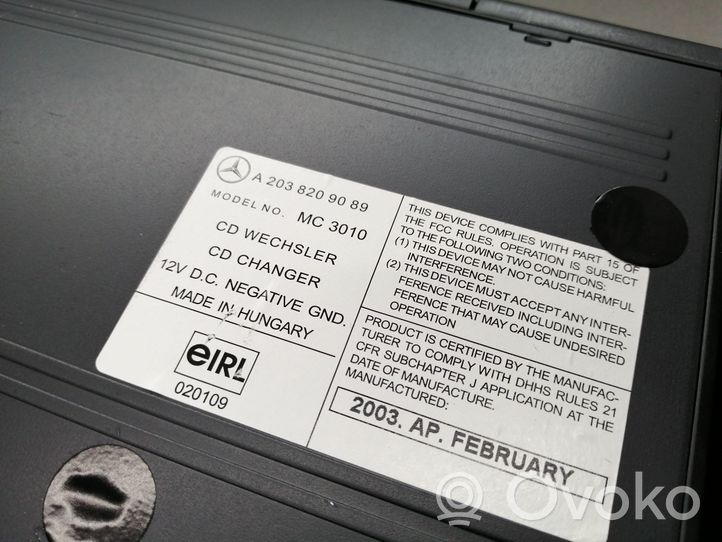 Mercedes-Benz C W203 CD/DVD keitiklis A2038209089