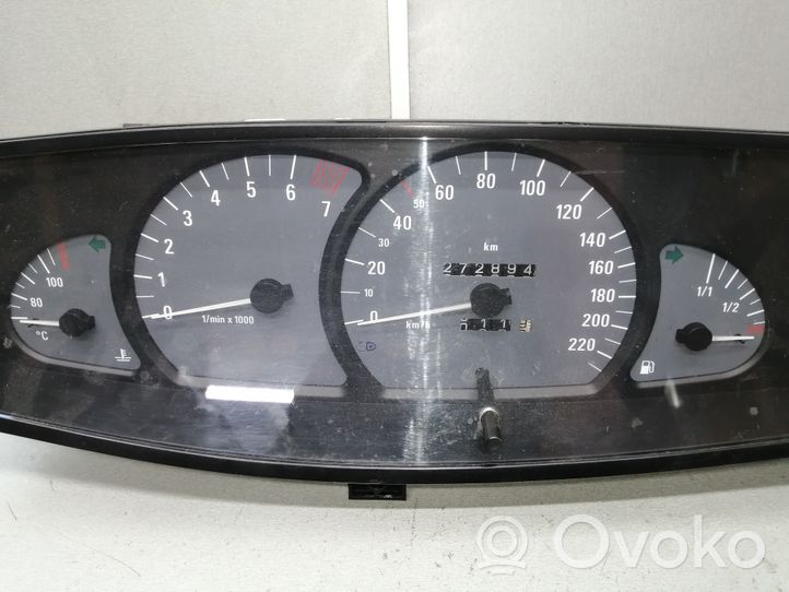 Opel Omega B2 Spidometras (prietaisų skydelis) 09228408AA