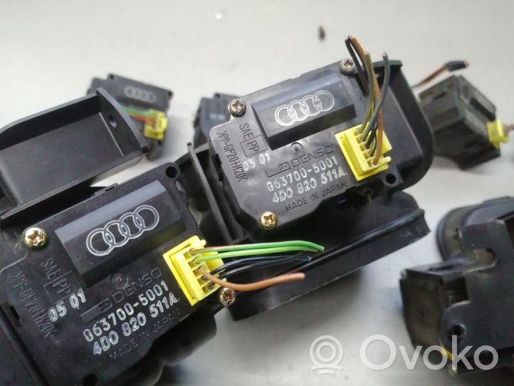 Audi A8 S8 D2 4D Motor/activador trampilla de calefacción 4D0820511A