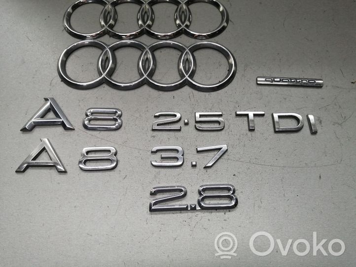 Audi A8 S8 D2 4D Gamintojo ženkliukas/ modelio raidės 