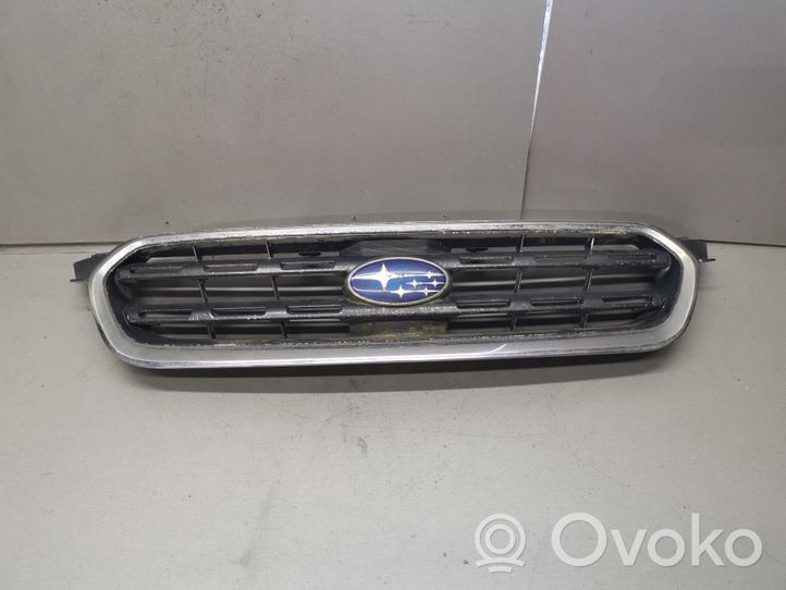 Subaru Legacy Grille calandre supérieure de pare-chocs avant 