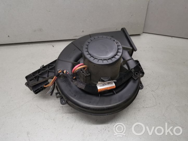 Volkswagen Polo IV 9N3 Ventola riscaldamento/ventilatore abitacolo 6Q1819015C