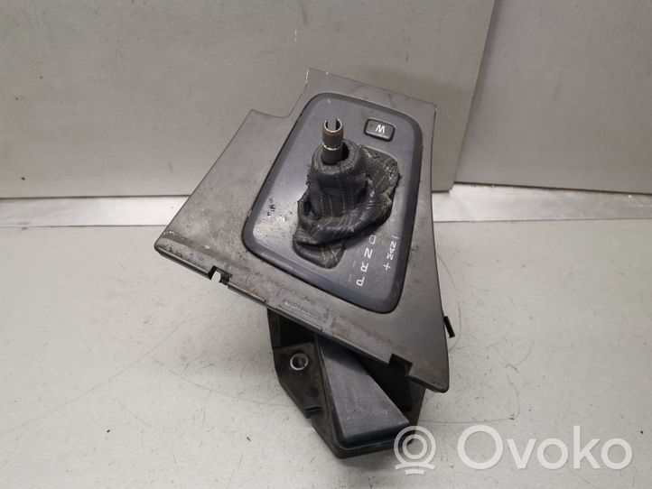 Volvo XC70 Pavarų perjungimo mechanizmas (kulysa) (salone) 08636191