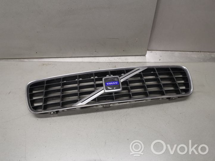 Volvo S60 Etupuskurin ylempi jäähdytinsäleikkö 9190740