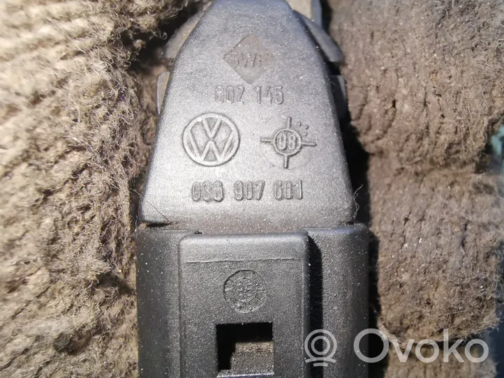 Volkswagen Golf IV Kit d'injecteurs de carburant 036133319B