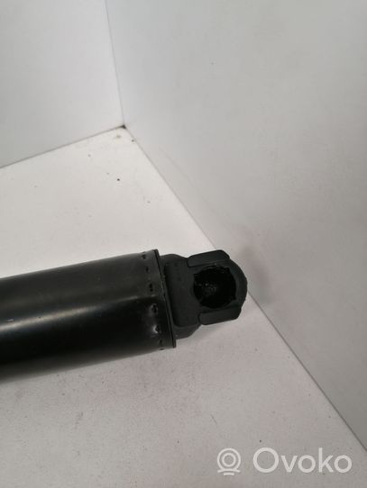 BMW 5 G30 G31 Gasdruckfeder Dämpfer Heckklappe Kofferraumdeckel 8737952