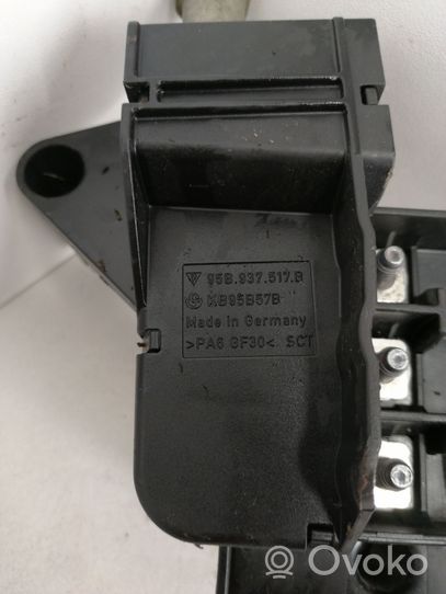 Porsche Macan Current control relay 95B937517B