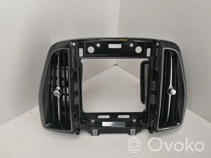 Volvo XC60 Dash center air vent grill 31417738