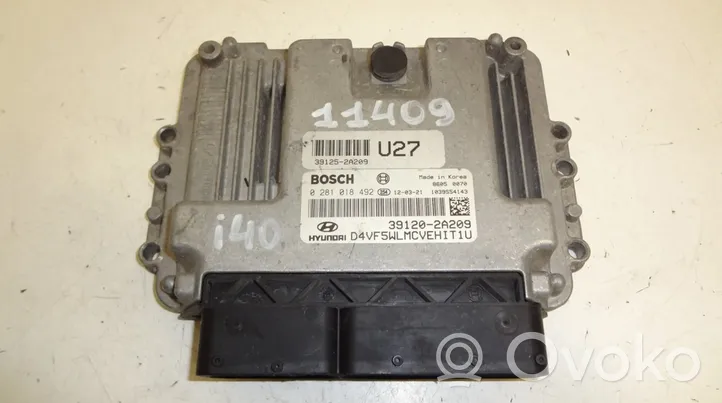 Hyundai i40 Calculateur moteur ECU 0281018492