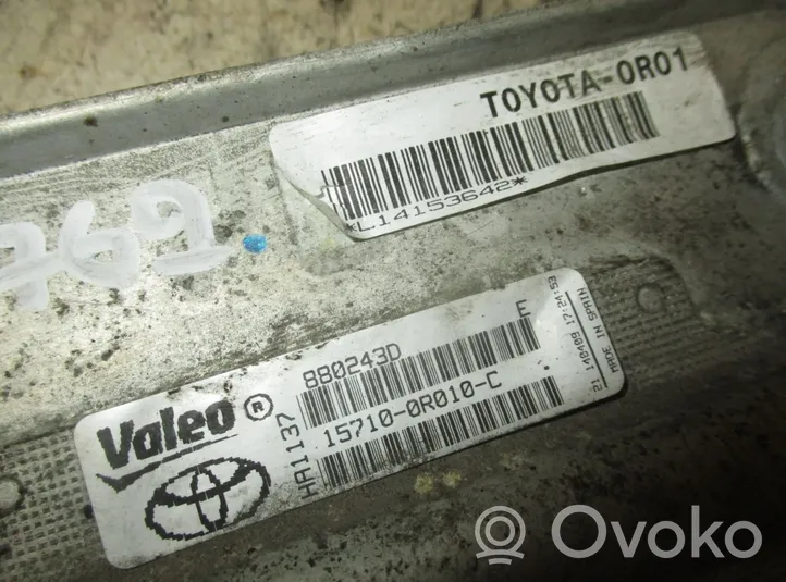 Toyota Avensis T270 Moottoriöljyn jäähdytinlaite 880243D