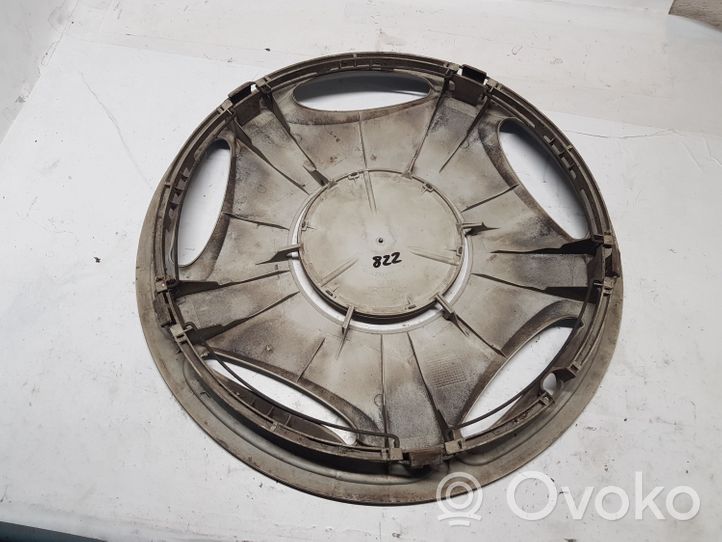 Mercedes-Benz E W210 Mozzo/copricerchi/borchia della ruota R15 A2104010024