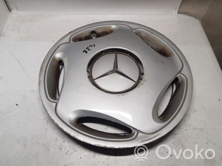 Mercedes-Benz E W210 Mozzo/copricerchi/borchia della ruota R15 A2104010024