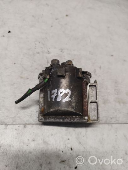 BMW 7 E32 High voltage ignition coil 2121919