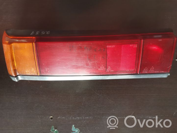 Honda Civic III Lampa tylna 0437320