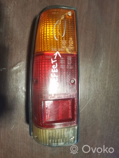 Isuzu Trooper Lampa tylna IKI4267A