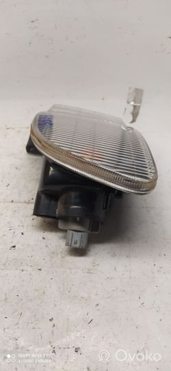 Mitsubishi Galant Indicatore di direzione anteriore 012141549