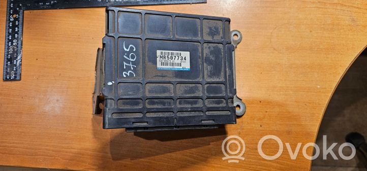 Mitsubishi Galant IX Dzinēja vadības bloks MR507734