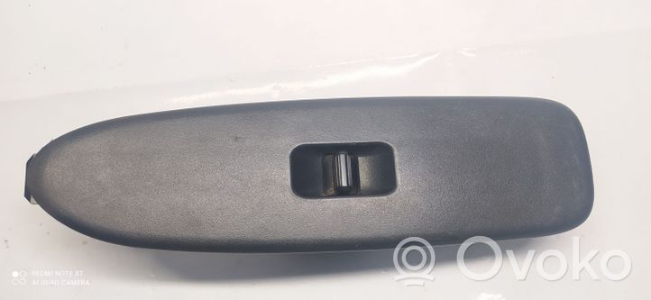 Toyota Celica T230 Interruttore di controllo dell’alzacristalli elettrico 7423120400