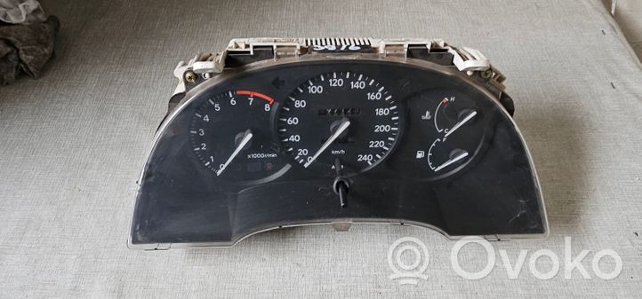 Toyota Celica T200 Compteur de vitesse tableau de bord 8320020780