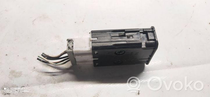 Honda Civic Sėdynių šildymo jungtukas M16691ss8