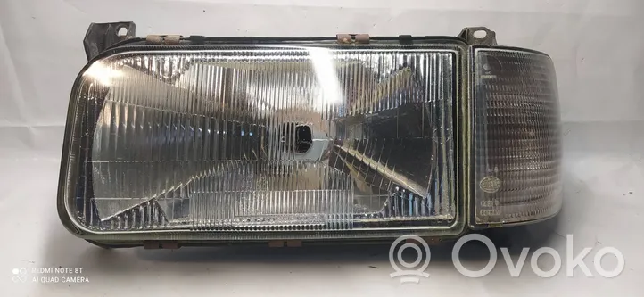 Volkswagen PASSAT B3 Lampa przednia 4411109L