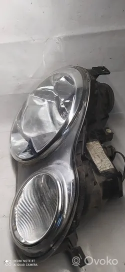 Volkswagen Polo Lampa przednia 20a385