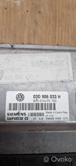 Volkswagen Fox Variklio valdymo blokas 03D906033H