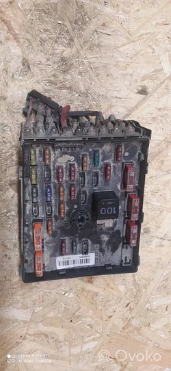 Volkswagen PASSAT B6 Fuse box set 3C0937125