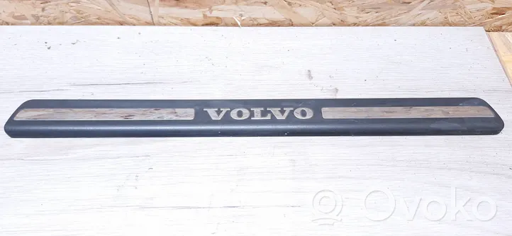 Volvo S60 Garniture de marche-pieds / jupe latérale 8659960