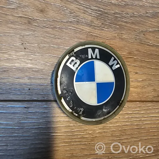 BMW 5 E39 Radnabendeckel Felgendeckel original 1095361