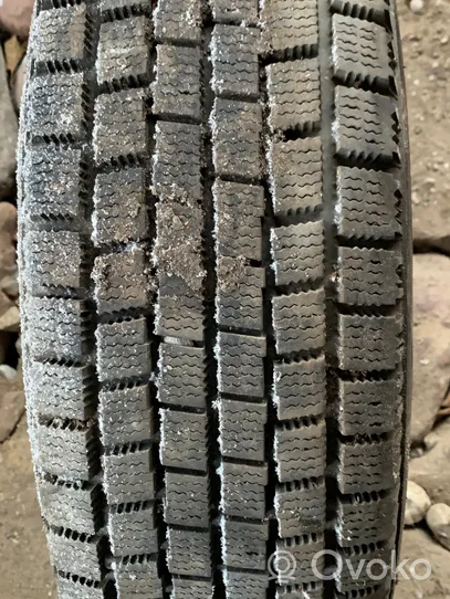 Volkswagen Golf VI R16 C winter tire C9555U