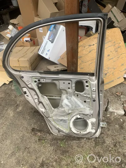 Nissan Micra Tür hinten 