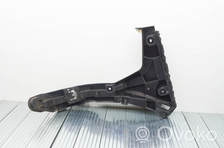 Audi Q3 8U Support de coin de pare-chocs 8U0807453A