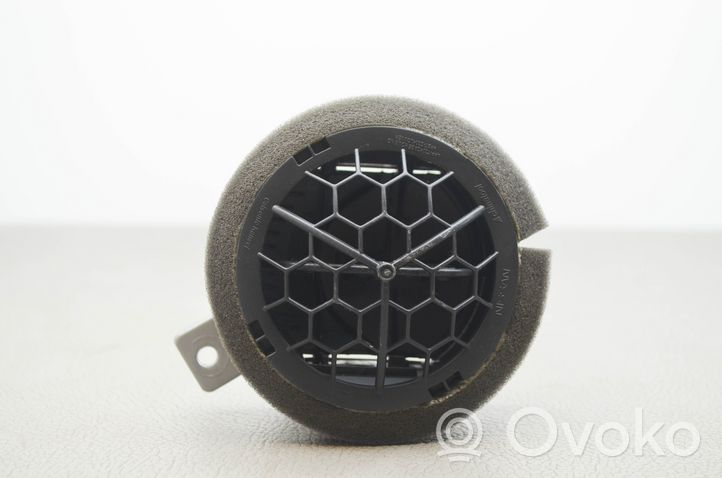 Nissan Navara D23 Copertura griglia di ventilazione cruscotto 687503VV2A