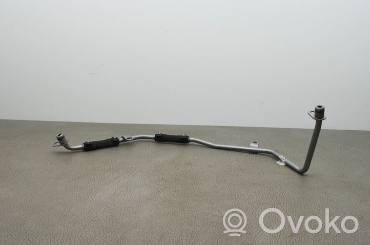 Audi Q7 4M Tubo flessibile mandata olio del turbocompressore turbo 057145825F