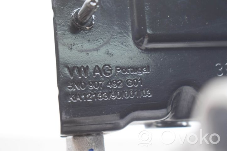 Audi Q3 8U Wspornik / Mocowanie silnika 5N0199262
