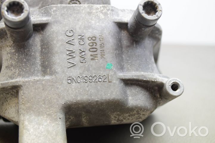 Audi Q3 8U Wspornik / Mocowanie silnika 5N0199262L