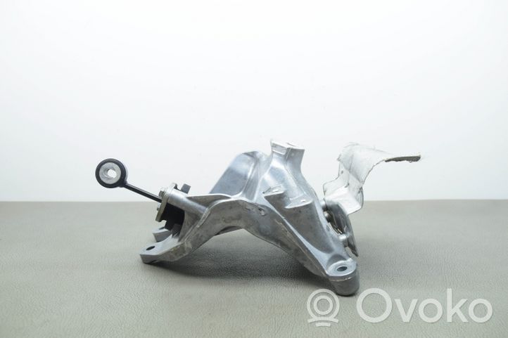 Audi Q7 4M Moottorin kiinnikekorvake (käytetyt) 4M0199870AL