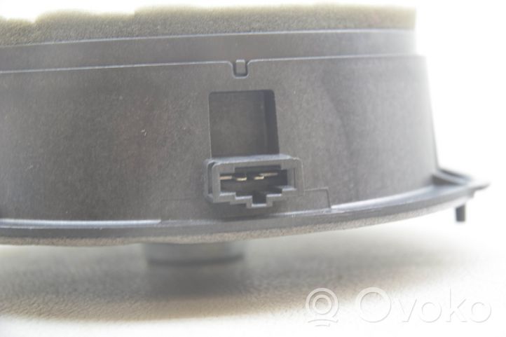 Audi Q3 8U Takaoven kaiutin 8U0035411A