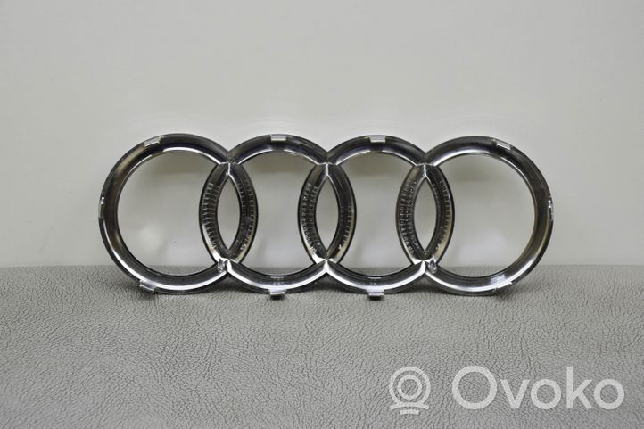 Audi Q7 4M Mostrina con logo/emblema della casa automobilistica 4M0853605