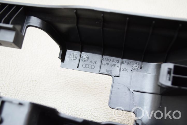 Audi Q7 4M Cornice di rivestimento della regolazione del sedile della portiera anteriore 4M0883689A