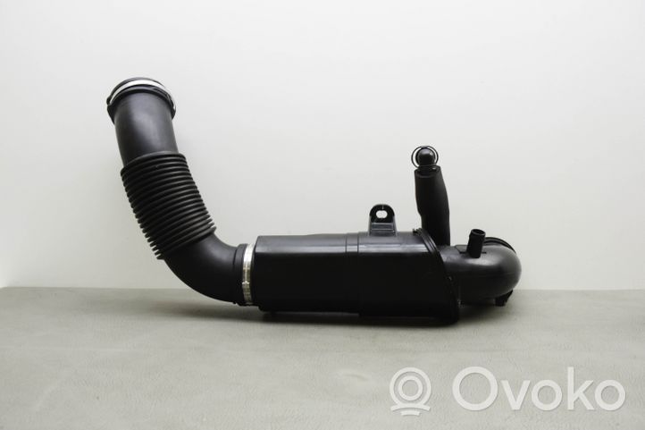 BMW X1 F48 F49 Salono oro latakas (-ai) 1105885S02