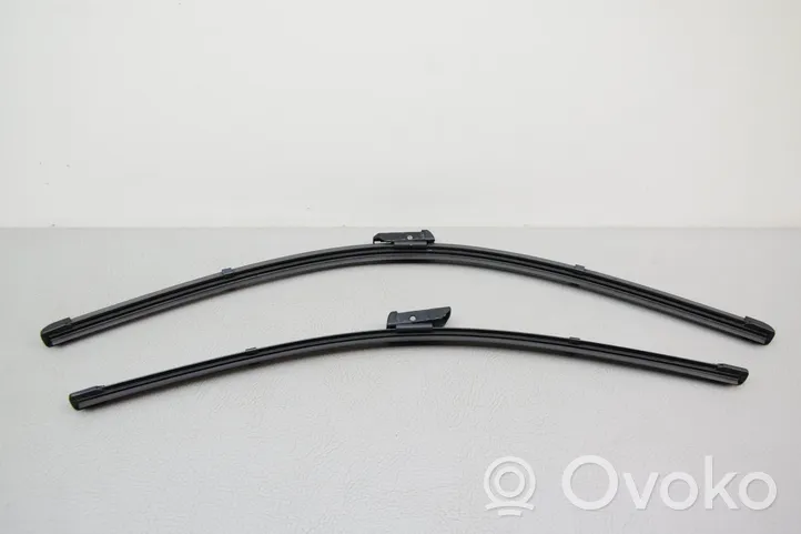 Audi A4 S4 B9 Windshield/front glass wiper blade 8W1955408