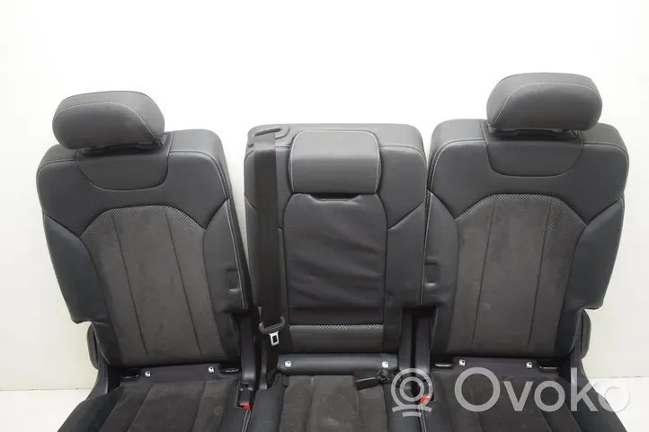 Audi Q7 4M Rear seat 