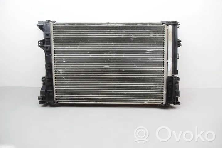 Mercedes-Benz B W246 W242 Radiateur de refroidissement 70816438