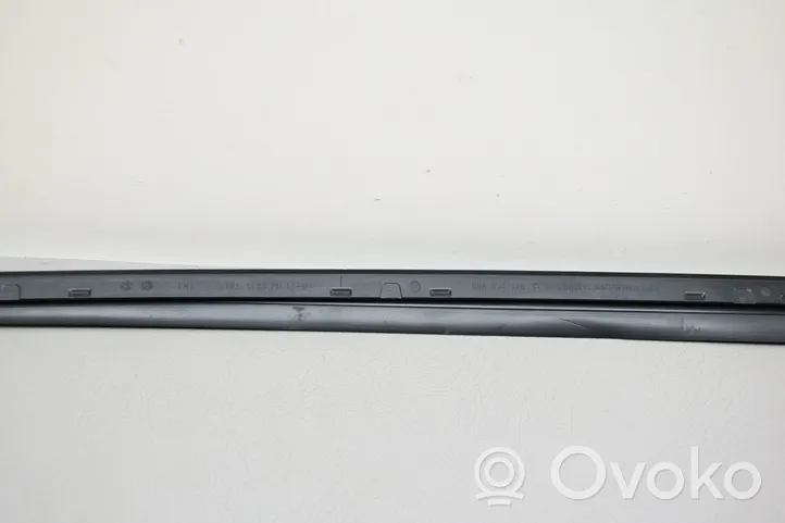 Audi Q5 SQ5 Priekinio stiklo apdaila 80A854328B