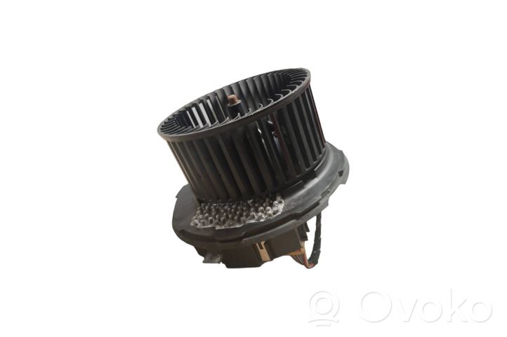 Volkswagen Golf VI Heater fan/blower 3C0907521A