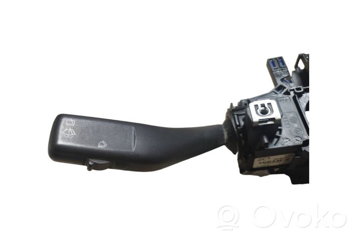 Volkswagen Caddy Interruptor/palanca de limpiador de luz de giro 1K0953503DQ